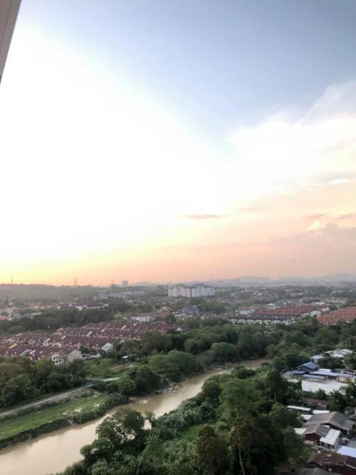 Mishal'S Homestay-Vista Bangi Studio Service Apartment 加影 外观 照片