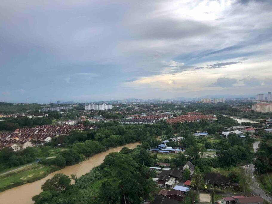 Mishal'S Homestay-Vista Bangi Studio Service Apartment 加影 外观 照片